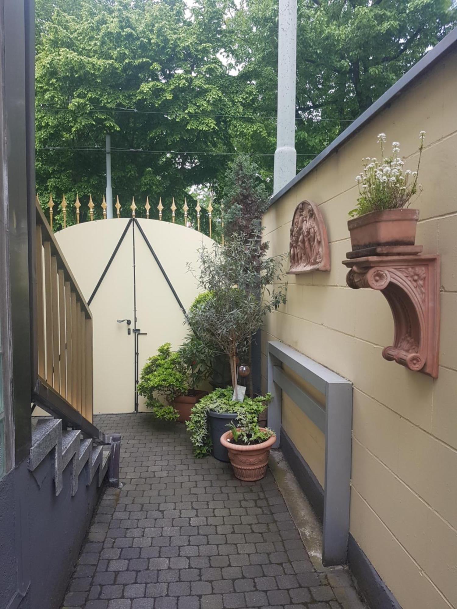 Gaestehaus Krefeld Uerdingen Exterior photo